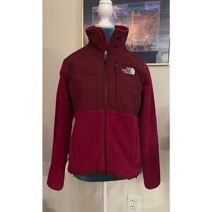 The North Face Women's Ski Jacket - Burgundy and Red